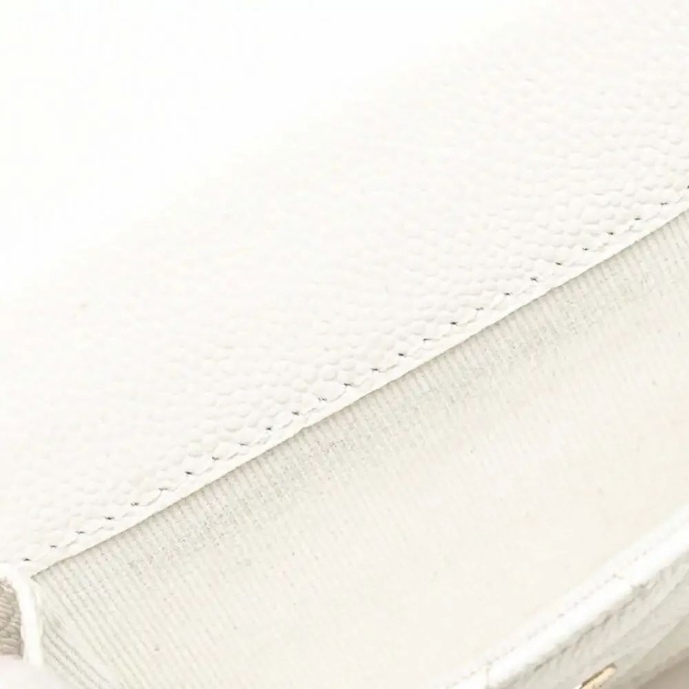 CHANEL White Caviar Leather Logo Wallet